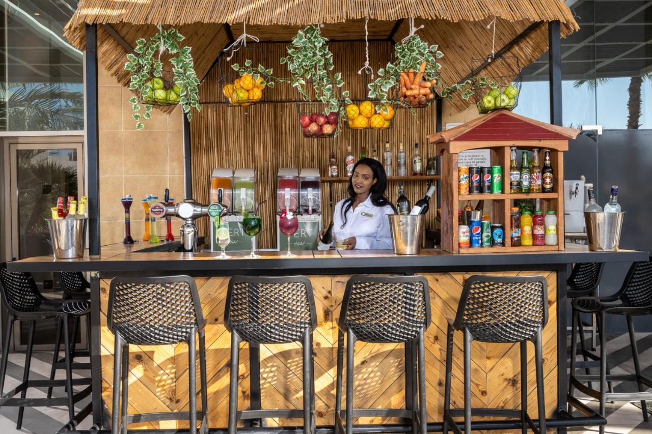Vert Hotel Eilat By Afi Hotels Exterior photo A bar in the airport